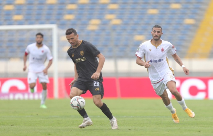 هل ينجح اتحاد طنجة في تحقيق "الدكليك" أمام الوداد بعد الانفصال عن الزاكي؟ هل ينجح اتحاد طنجة في تحقيق "الدكليك" أمام الوداد بعد الانفصال عن الزاكي؟