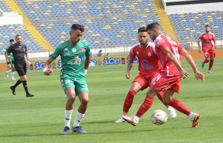 الأنظار شاخصة نحو البيضاء لمتابعة ديربي الوداد والرجاء الأنظار شاخصة نحو البيضاء لمتابعة ديربي الوداد والرجاء