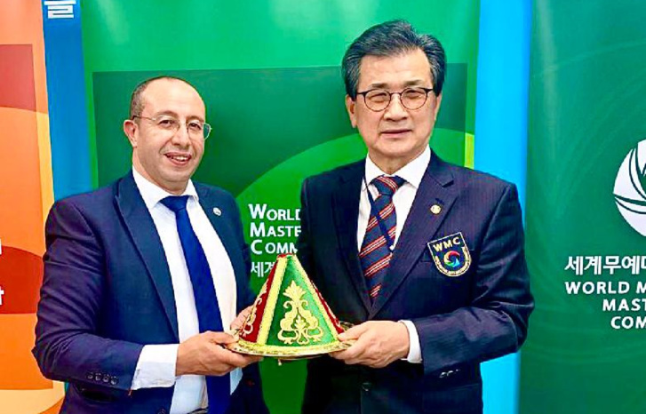 كوريا الجنوبية: الهلالي يشارك في اجتماع الجمعية العمومية للمجلس العالمي للفنون الدفاعية كوريا الجنوبية: الهلالي يشارك في اجتماع الجمعية العمومية للمجلس العالمي للفنون الدفاعية