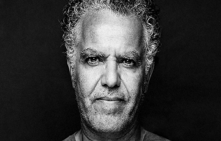 حكيم بلعباس: أنا لا أقدِّمُ أطرُوحات.. وما يهمني هو أن أخاطب وِجدان الإنسَان حكيم بلعباس: أنا لا أقدِّمُ أطرُوحات.. وما يهمني هو أن أخاطب وِجدان الإنسَان