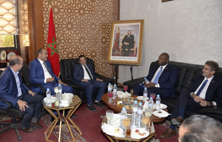 رئيس المجلس الجماعي لآسفي يستقبل القنصل العام الأمريكي  رئيس المجلس الجماعي لآسفي يستقبل القنصل العام الأمريكي