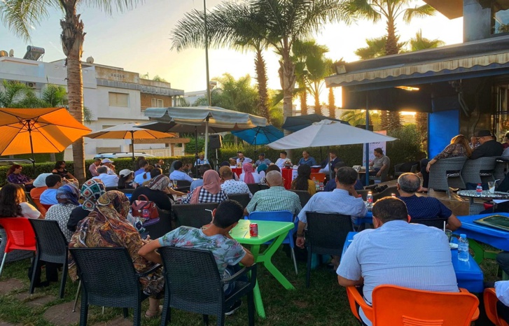 شبكة المقاهي الثقافية بالمغرب تحتفي بالكتاب المتوج بجائزة الشيخ زايد العالمية لعام 2022 "السارد وتوأم الروح من التمثيل إلى الاصطناع" للباحث الناقد محمد الداهي شبكة المقاهي الثقافية بالمغرب تحتفي بالكتاب المتوج بجائزة الشيخ زايد العالمية لعام 2022 "السارد وتوأم الروح من التمثيل إلى الاصطناع" للباحث الناقد محمد الداهي