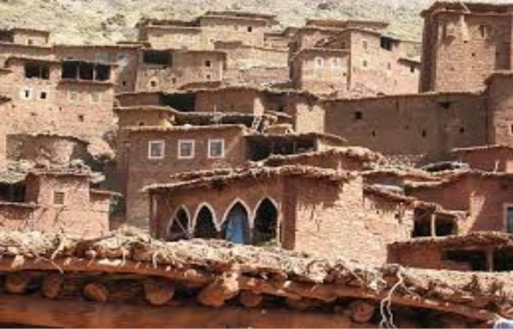 منطقة مكداز بأزيلال تتطلب الحفاظ على هويتها المعمارية منطقة مكداز بأزيلال تتطلب الحفاظ على هويتها المعمارية