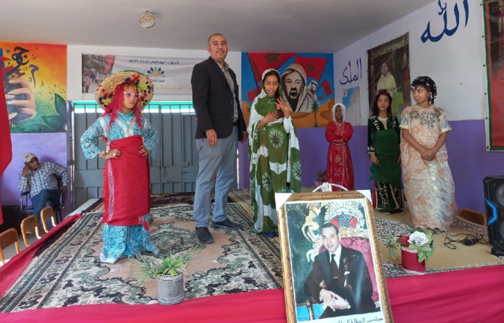 بلقصيري : تلامذة مدارس الموحدين بجماعة الصفصاف يحتفلون بذكرى المسيرة الخضراء بلقصيري : تلامذة مدارس الموحدين بجماعة الصفصاف يحتفلون بذكرى المسيرة الخضراء