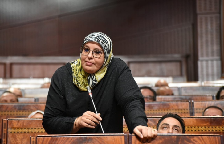 النائبة البرلمانية نورة كروم النائبة البرلمانية نورة كروم