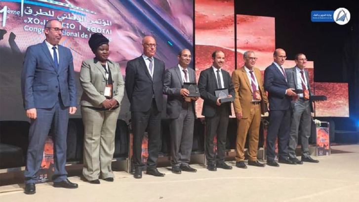 اختتام فعاليات المؤتمر الوطني للطرق بالداخلة بعد ثلاث أيام من الأشغال والورشات واللقاءات الهامة اختتام فعاليات المؤتمر الوطني للطرق بالداخلة بعد ثلاث أيام من الأشغال والورشات واللقاءات الهامة