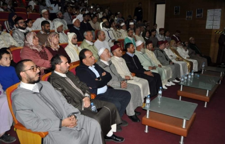 مؤسسة الإمام الهبطي للتعليم العتيق بالقصر الكبير تحتفي بطلبتها في حفل بهيج مؤسسة الإمام الهبطي للتعليم العتيق بالقصر الكبير تحتفي بطلبتها في حفل بهيج