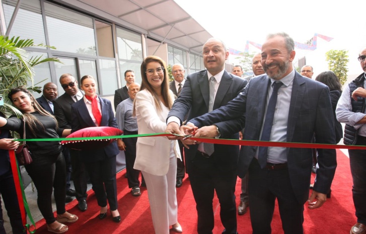 مزور يدشن مصنعا لصناعة الأحذية بالدار البيضاء مزور يدشن مصنعا لصناعة الأحذية بالدار البيضاء