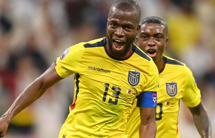 فالينسيا يقسو على قطر ويمنح الإكوادور 3 نقاط فالينسيا يقسو على قطر ويمنح الإكوادور 3 نقاط