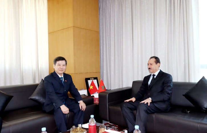 توقيع اتفاقية تعاون بين رئاسة النيابة العامة المغربية ونظيرتها بفيتنام توقيع اتفاقية تعاون بين رئاسة النيابة العامة المغربية ونظيرتها بفيتنام