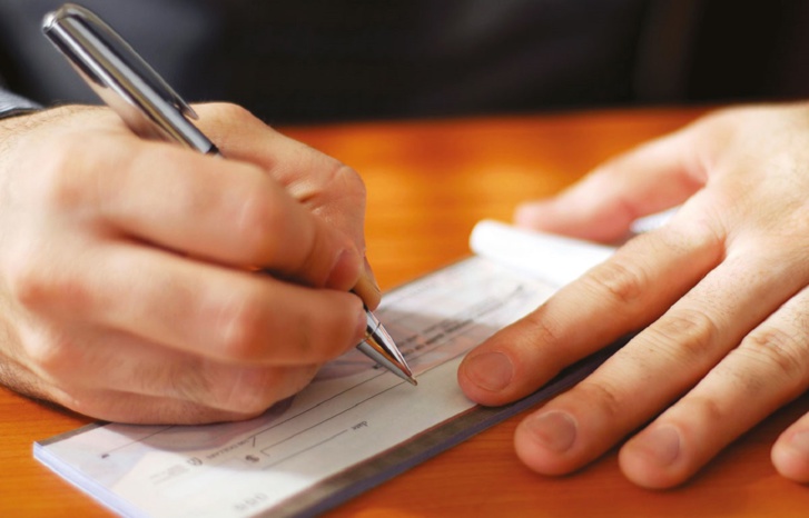 عملية نصب محترفة تكلف تجار الجملة بإنزكان أزيد من 200 مليون سنتيم عملية نصب محترفة تكلف تجار الجملة بإنزكان أزيد من 200 مليون سنتيم