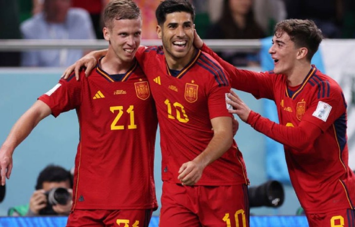 الماتادور الإسباني يدُكّ شباك منتخب كوستاريكا الماتادور الإسباني يدُكّ شباك منتخب كوستاريكا