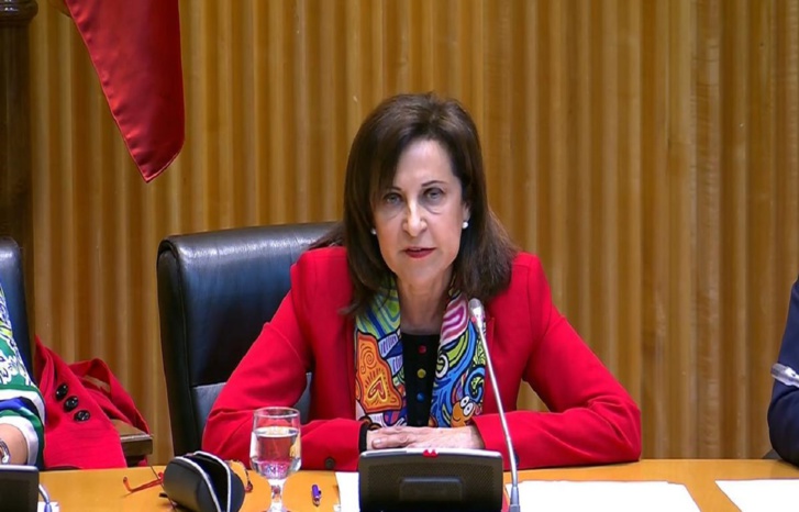 وزيرة الدفاع الإسبانية في زيارة لسبتة المحتلة لفك العزلة التجارية وزيرة الدفاع الإسبانية في زيارة لسبتة المحتلة لفك العزلة التجارية