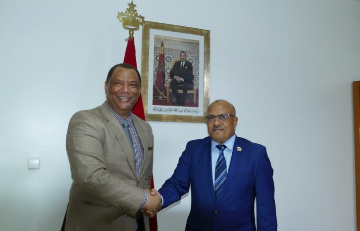 سفير المملكة بالسنغال وغينيا بيساو والرأس الأخضر يستقبل مولاي إبراهيم العثماني سفير المملكة بالسنغال وغينيا بيساو والرأس الأخضر يستقبل مولاي إبراهيم العثماني