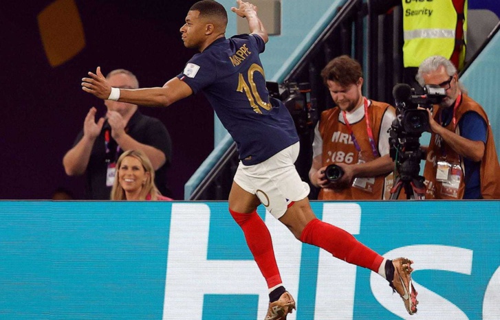 فرنسا أول المتأهلين لثمن النهائي بفوزها على الدنمارك فرنسا أول المتأهلين لثمن النهائي بفوزها على الدنمارك