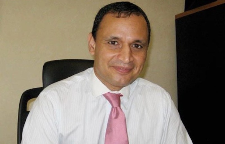 رياض مزور يسلم رسالة ملكية لرئيس النيجر رياض مزور يسلم رسالة ملكية لرئيس النيجر