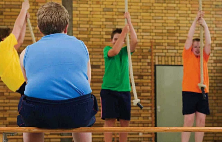 السمنة.. شبح يهدد حياة الأطفال السمنة.. شبح يهدد حياة الأطفال