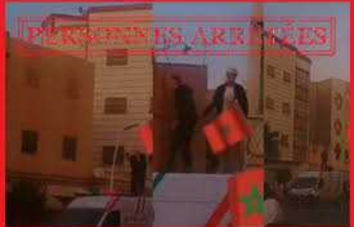 أمن بني ملال يتفاعل مع مقطع فيديو يظهر اعتلاء شخصين لسيارة الشرطة أمن بني ملال يتفاعل مع مقطع فيديو يظهر اعتلاء شخصين لسيارة الشرطة