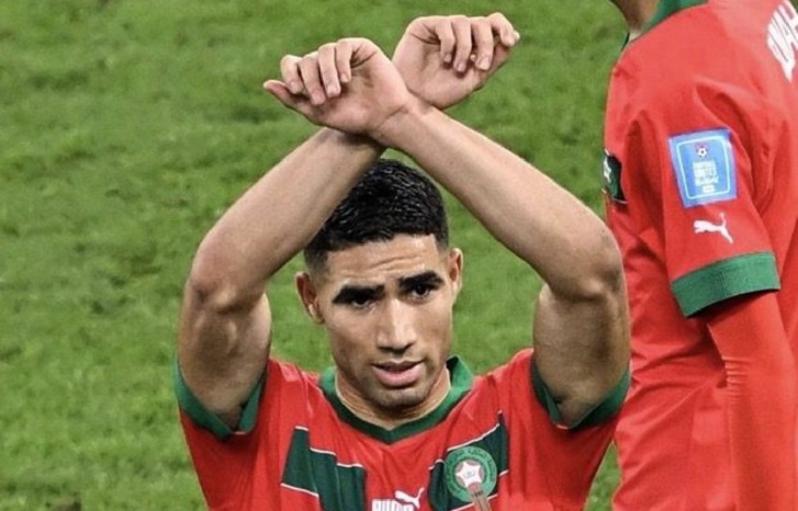 حكيمي يقدم اعتذاره لرئيس الـ"فيفا" حكيمي يقدم اعتذاره لرئيس الـ"فيفا"