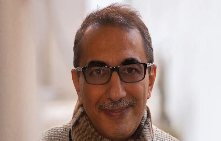 الأمن الجزائري يعتقل صحفيا ويداهم مقر مؤسسة إعلامية الأمن الجزائري يعتقل صحفيا ويداهم مقر مؤسسة إعلامية