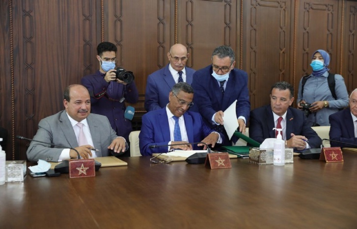 النعم ميارة.. مأسسة الحوار الاجتماعي مكسب كبير للشغيلة المغربية النعم ميارة.. مأسسة الحوار الاجتماعي مكسب كبير للشغيلة المغربية