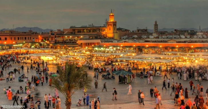 مراكش تستعيد بهجتها بعد أزمة كورونا وتستعد لإستقبال مشاهير العالم خلال إحتفالات رأس السنة الميلادية مراكش تستعيد بهجتها بعد أزمة كورونا وتستعد لإستقبال مشاهير العالم خلال إحتفالات رأس السنة الميلادية