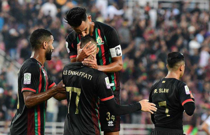 الجيش الملكي يحسم "الكلاسيكو" لصالحه بثلاثية في مرمى الوداد الجيش الملكي يحسم "الكلاسيكو" لصالحه بثلاثية في مرمى الوداد