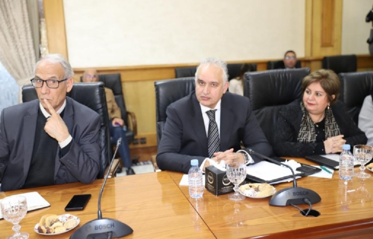 التأمين الإجباري يدفع "ايت طالب" لعقد اجتماع مع الشركاء الاجتماعيين التأمين الإجباري يدفع "ايت طالب" لعقد اجتماع مع الشركاء الاجتماعيين