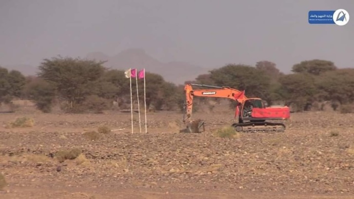 وزير التجهيز والماء يقوم بزيارة تفقدية لسد أكدز وزير التجهيز والماء يقوم بزيارة تفقدية لسد أكدز