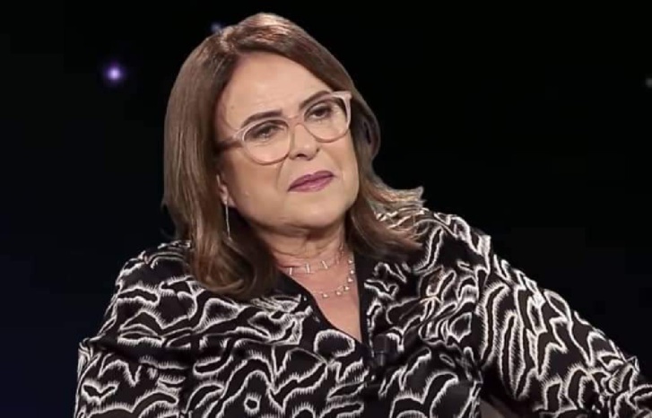 الفنانة "خديجة أسد" في ذمة الله الفنانة "خديجة أسد" في ذمة الله