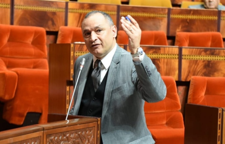 رياض مزور وزير الصناعة والتجارة