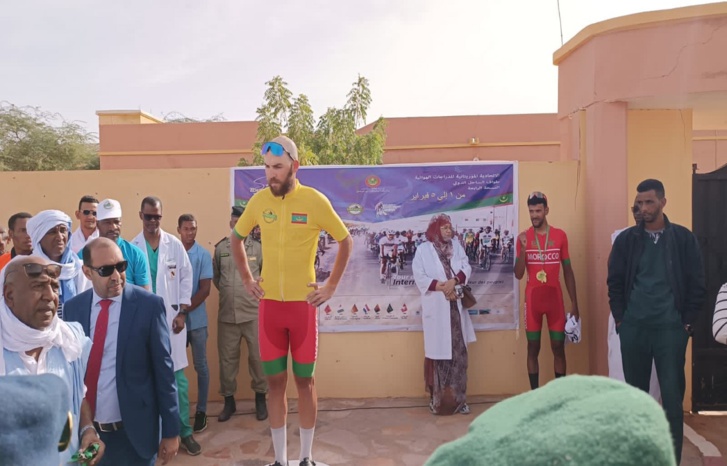 الدراجون المغاربة يحتكرون منصة التتويج بطواف موريتانيا