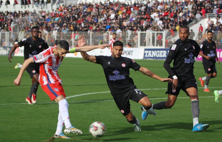 من مباراة سابقة بين الوداد والماط من مباراة سابقة بين الوداد والماط