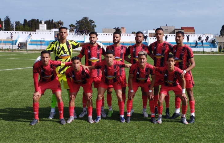 النادي المكناسي ينتصر على مضيفه اتحاد سيدي قاسم النادي المكناسي ينتصر على مضيفه اتحاد سيدي قاسم