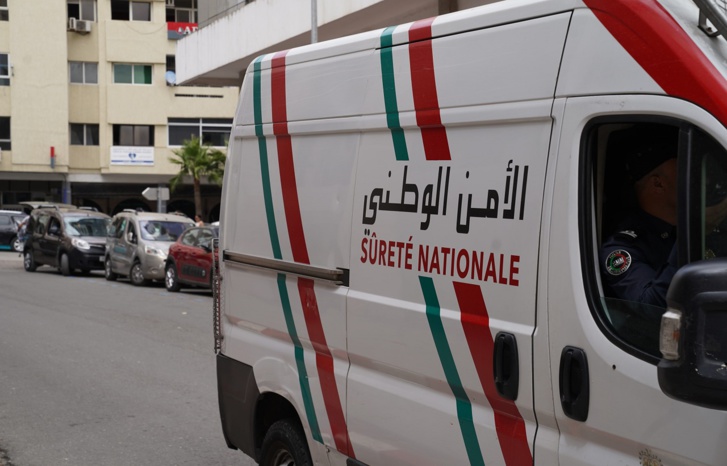 فاس: جمع إتاوات من التجار تحت التهديد يجر سبعة أشخاص للإيقاف فاس: جمع إتاوات من التجار تحت التهديد يجر سبعة أشخاص للإيقاف