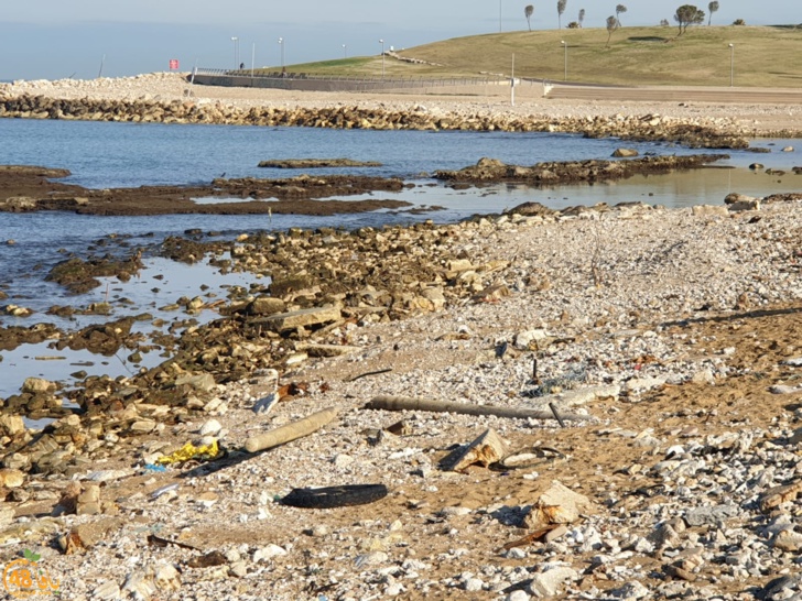 ظاهرة غريبة.. تراجع مياه البحر في لبنان ومصر يُثير ضجة وخبراء يوضحون ظاهرة غريبة.. تراجع مياه البحر في لبنان ومصر يُثير ضجة وخبراء يوضحون