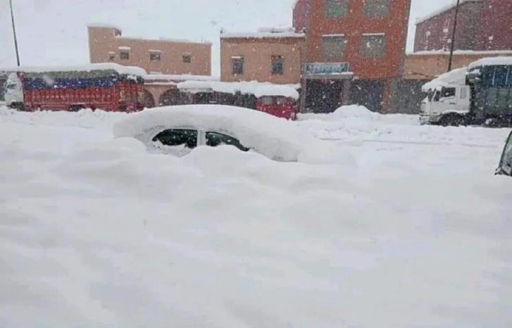 الثلوج توقف الدراسة بعدد من الجماعات بإقليم ورزازات