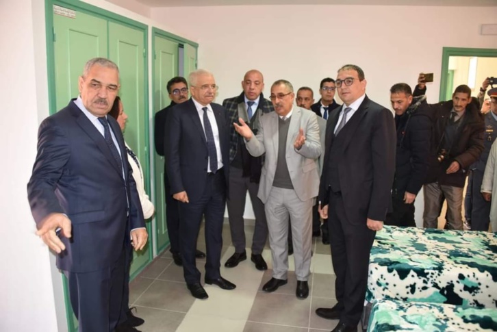 الوالي المنسق العام للمبادرة الوطنية للتنمية البشرية يشرف على تدشين مراكز اجتماعية إنسانية بأزيلال الوالي المنسق العام للمبادرة الوطنية للتنمية البشرية يشرف على تدشين مراكز اجتماعية إنسانية بأزيلال