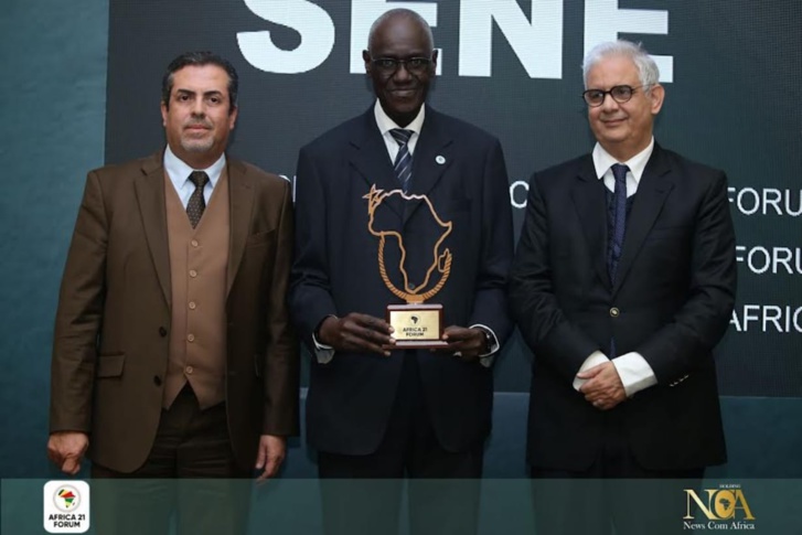 وزارة بركة وNews Com Africa Holding تتدارسان الأمن المائي والسيادة الطاقية والاكتفاء الغذائي بأفريقيا وزارة بركة وNews Com Africa Holding تتدارسان الأمن المائي والسيادة الطاقية والاكتفاء الغذائي بأفريقيا