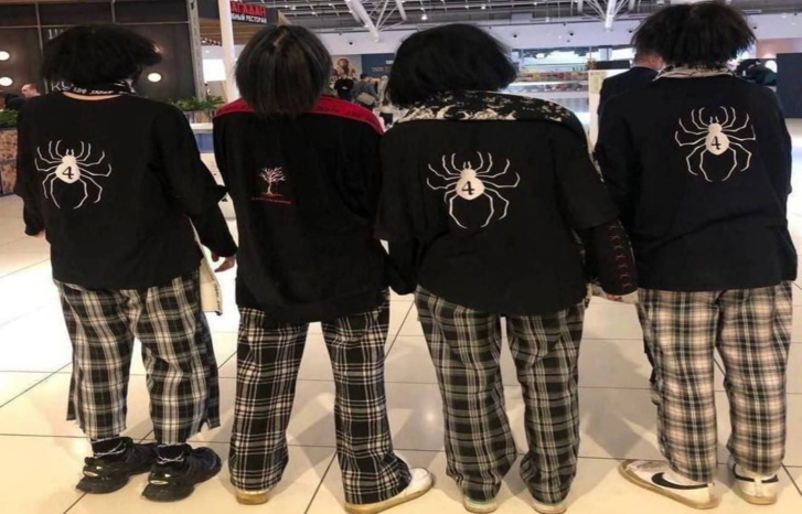 تحذير: انتشار ظاهرة غريبة بين المراهقين.. هوس بإنمي ياباني يتحول إلى مشاجرات جماعية تحذير: انتشار ظاهرة غريبة بين المراهقين.. هوس بإنمي ياباني يتحول إلى مشاجرات جماعية