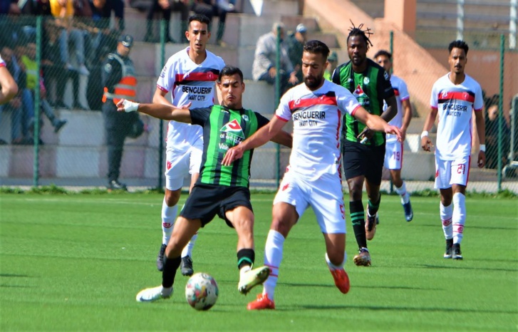 من مباراة شباب بنجرير وسطاد المغربي تصوير: إدريس واعزيز من مباراة شباب بنجرير وسطاد المغربي تصوير: إدريس واعزيز