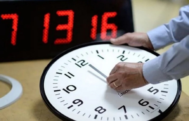 المغرب يعود لتوقيت غرينيتش في رمضان المغرب يعود لتوقيت غرينيتش في رمضان