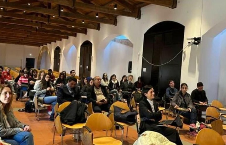 "الترجمة السمعية البصرية" موضوع يوم دراسي دولي "الترجمة السمعية البصرية" موضوع يوم دراسي دولي