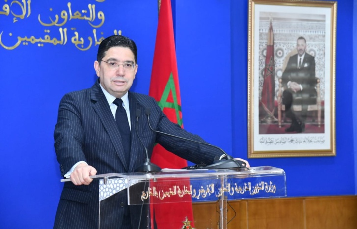 الحوار والمفاوضات مفتاح لحل نهائي للقضية الفلسطينية الحوار والمفاوضات مفتاح لحل نهائي للقضية الفلسطينية