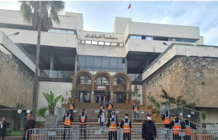 إسدال الستار على قضية "سماسرة الرمال" أبطالها رجال السلطة القضائية وآخرين إسدال الستار على قضية "سماسرة الرمال" أبطالها رجال السلطة القضائية وآخرين