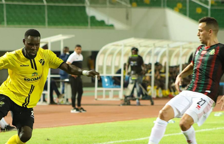 الجيش الملكي يضمن الصدراة رغم تعادله مع أسكو كارا 1-1 الجيش الملكي يضمن الصدراة رغم تعادله مع أسكو كارا 1-1