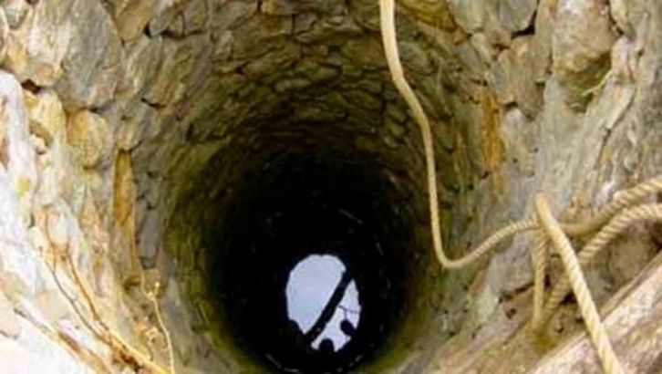 العثور على "طالب قرآني" جثة متحللة في بئر العثور على "طالب قرآني" جثة متحللة في بئر