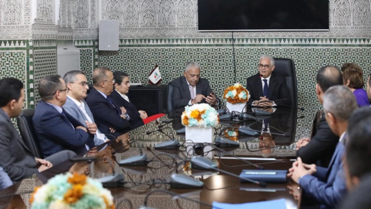 بركة: الحكومة منكبة على مواجهة تداعيات الأزمات الدولية على المغرب بركة: الحكومة منكبة على مواجهة تداعيات الأزمات الدولية على المغرب