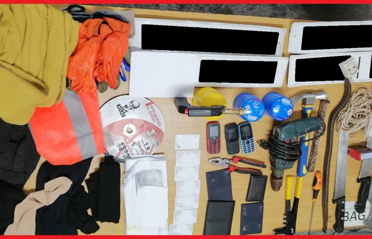 البيضاء: توقيف ثلاثة جانحين يشتبه في ارتباطهم بشبكة إجرامية خطيرة البيضاء: توقيف ثلاثة جانحين يشتبه في ارتباطهم بشبكة إجرامية خطيرة