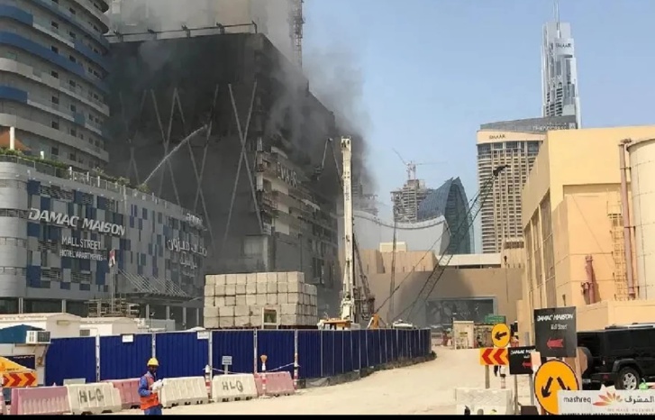 قتلى وجرحى في حريق بعمارة سكنية بدبي قتلى وجرحى في حريق بعمارة سكنية بدبي